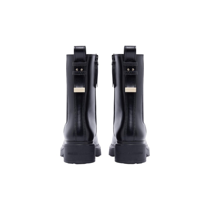 Armani Exchange botines negros para mujer vista posterior