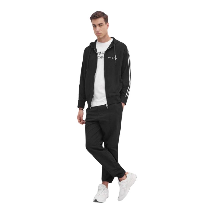 Armani Exchange sudadera de hombre negra con capucha vista de tres cuartos
