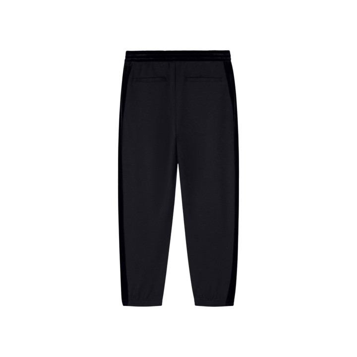 Pantalón negro de hombre Armani Exchange XM002924 AF19936 vista posterior