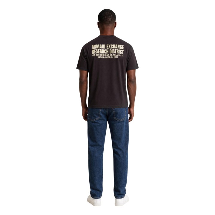 Armani Exchange camiseta de hombre marrón oscuro vista posterior
