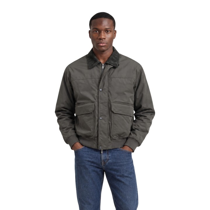 Armani Exchange chaqueta de hombre verde oliva vista frontal