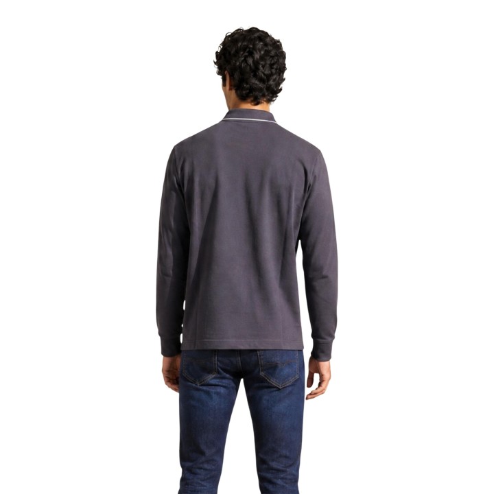 Armani Exchange polo negro de hombre de manga larga vista posterior