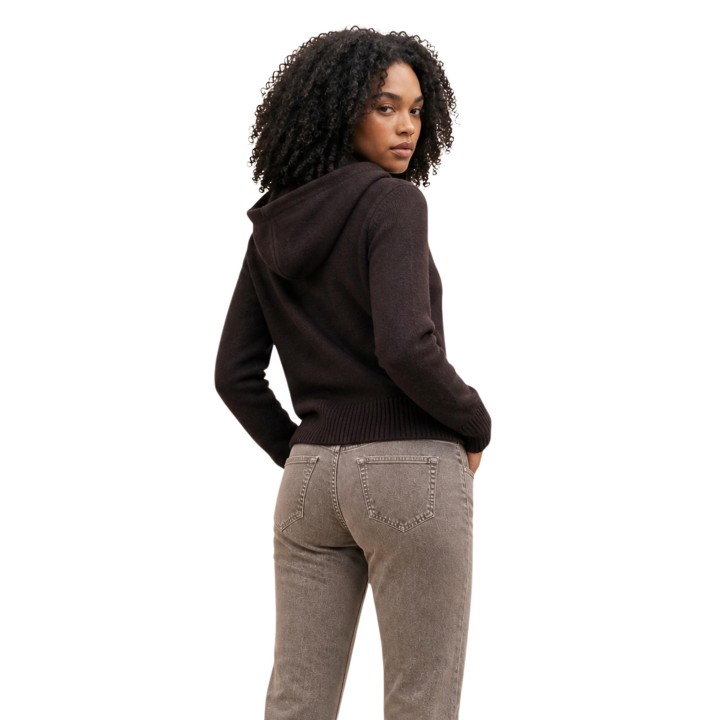Armani Exchange jersey de mujer marrón oscuro vista posterior de tres cuartos