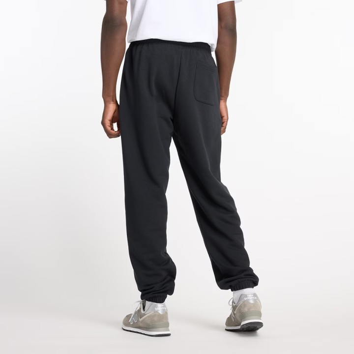 Pantalón New Balance Sport Essentials French Terry negro