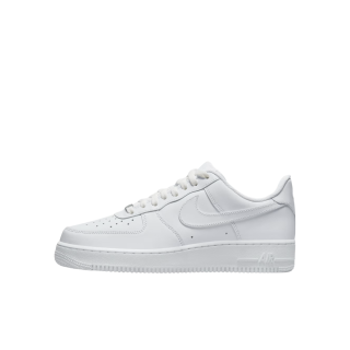 Zapatillas Nike Air Force 1 ’07 blancas (CW2288-111), vista 3/4 delantera en estudio