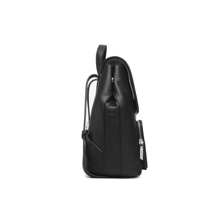 Mochila negra de poliester reciclado para mujer Calvin Klein vista lateral