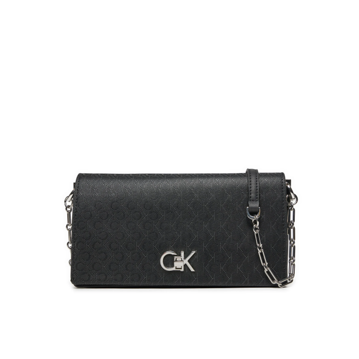 Bolso Calvin Klein con correa ajustable negro frontal