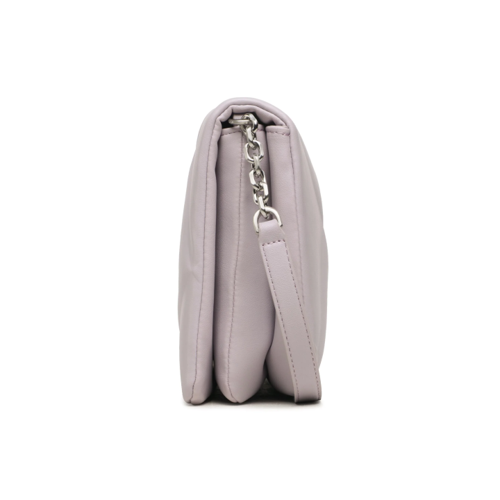 bolso bandolera ajustable Calvin Klein para mujer en poliéster reciclado color lavanda vista lateral