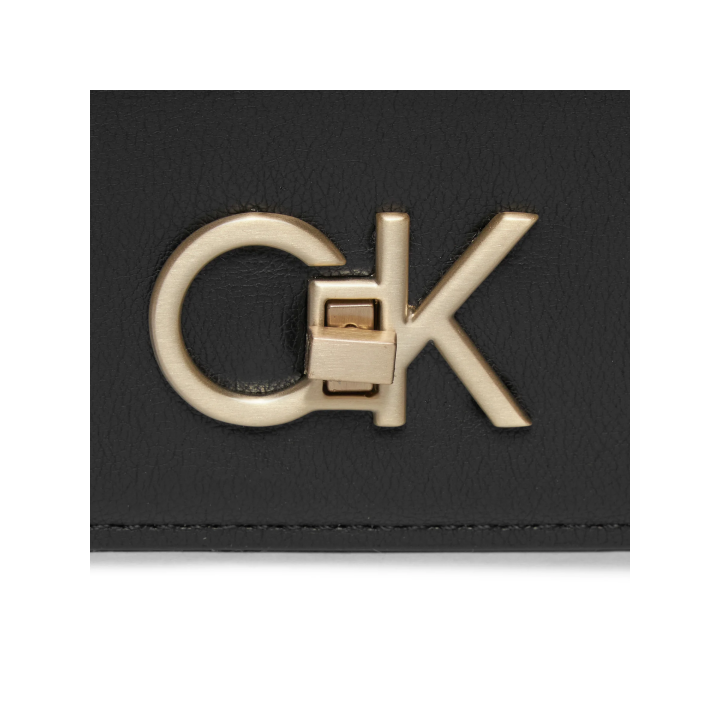 Bolso Calvin Klein amplio de poliéster negro vista detalle