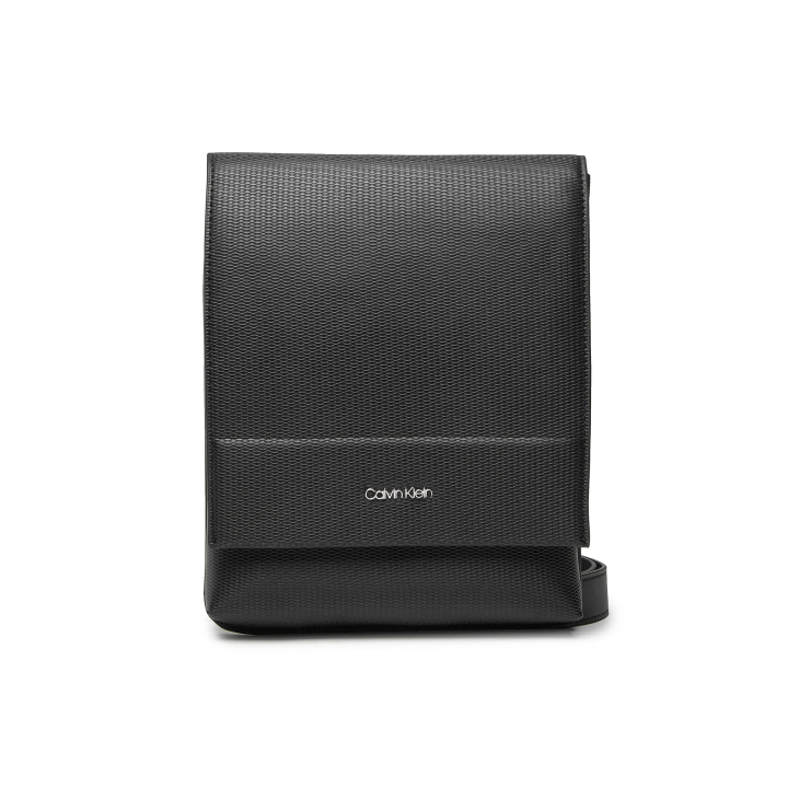 Bandolera Calvin Klein de poliéster negra vista frontal