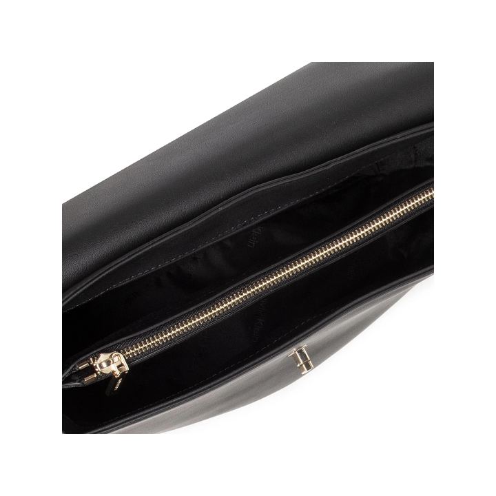 Bolso Calvin Klein elegante atemporal de poliéster negro