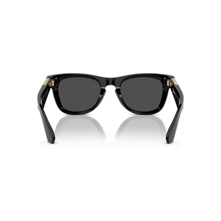 Gafas de sol Burberry estilo aviador doradas close up