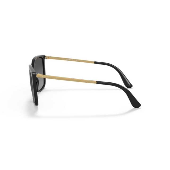 Detalle de gafas de sol cuadradas negras Vogue VO5353S unisex