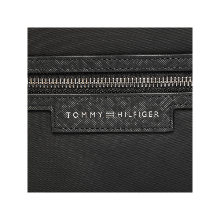 Mochila negra de poliéster Tommy Hilfiger para hombre vista detalle