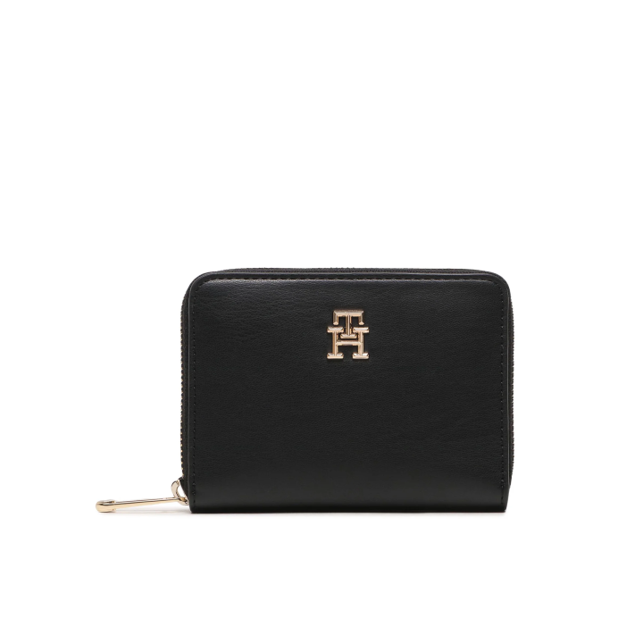 Cartera Tommy Hilfiger cuadrada con cremallera negra