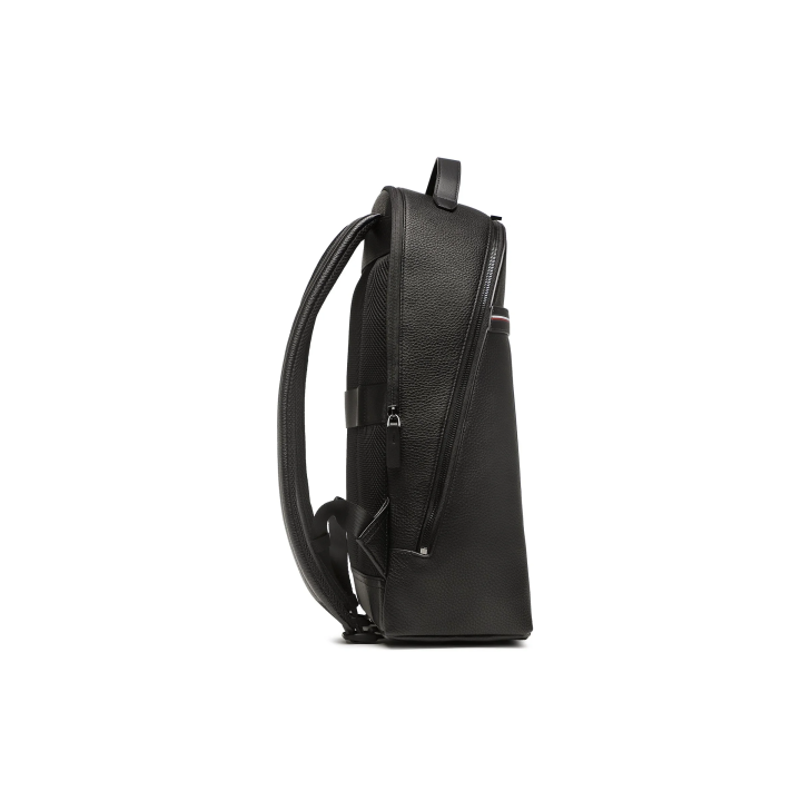 Mochila Tommy Hilfiger de polietileno negra con bolsillos exteriores