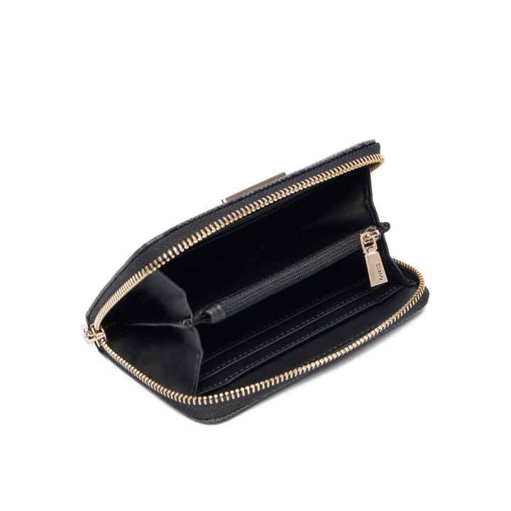 Cartera de polietileno negra para mujer Guess vista interior con logo triangular