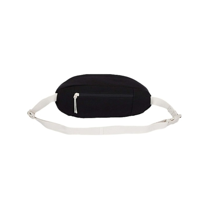 Riñonera negra de poliéster reciclado para hombre Calvin Klein vista dorsal