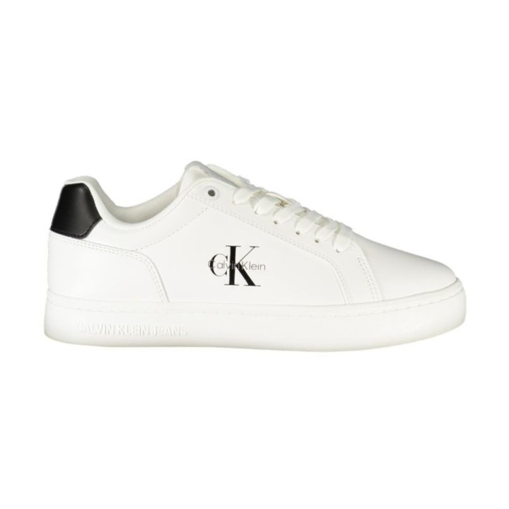 Zapatillas blancas de poliester para mujer Calvin Klein vista lateral con detalle negro