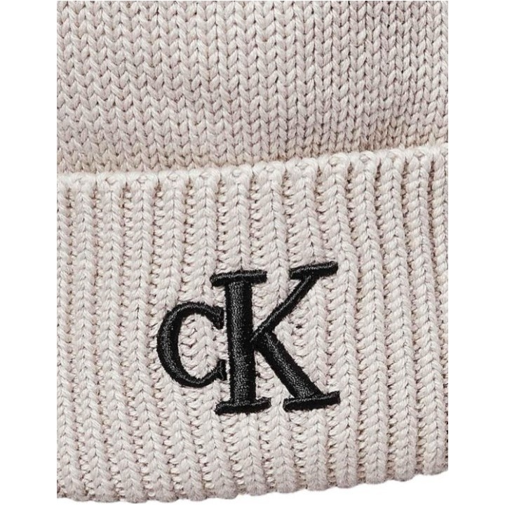 Gorro beige para mujer Calvin Klein en mezcla algodón-acrílico detalle