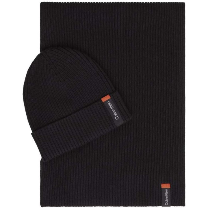 Set de bufanda y gorro Calvin Klein en algodón y cachemir negro