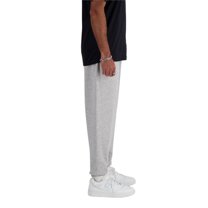 Pantalón New Balance Sport Essentials French Terry gris lateral