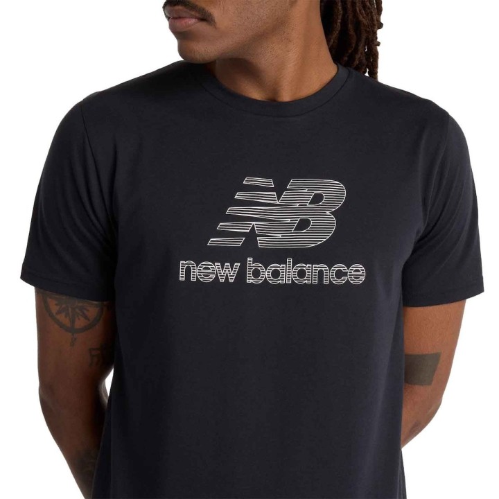 Camiseta New Balance Heathertech Logo negro vista frontal detalle