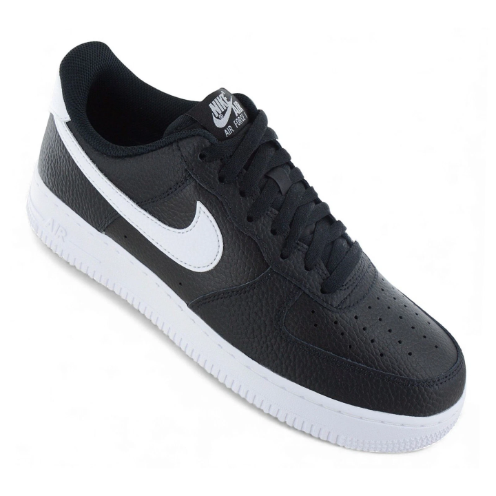 Zapatillas Nike Air Force 1 ’07 casual hombre negro blanco vista cenital