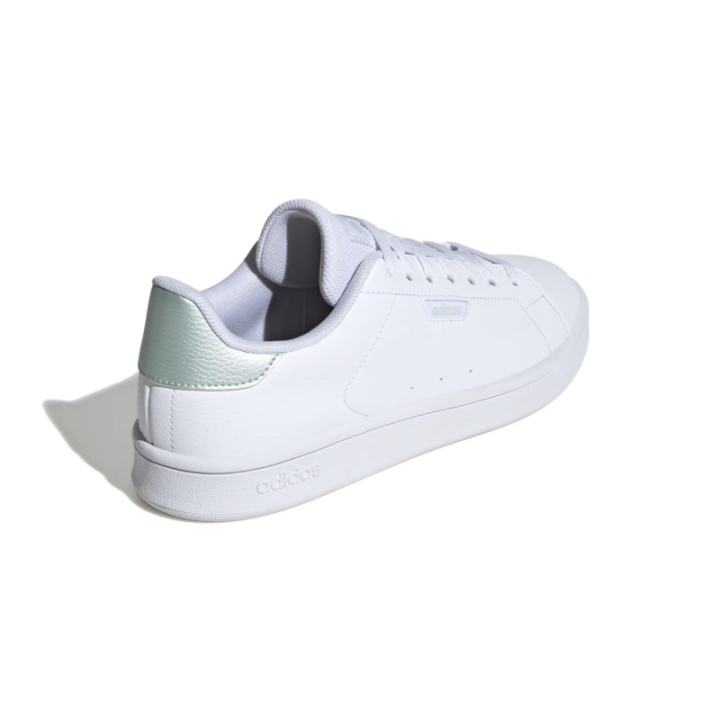 Zapatillas Adidas Urban Court mujer blancas y verde dorsal tres cuartos par