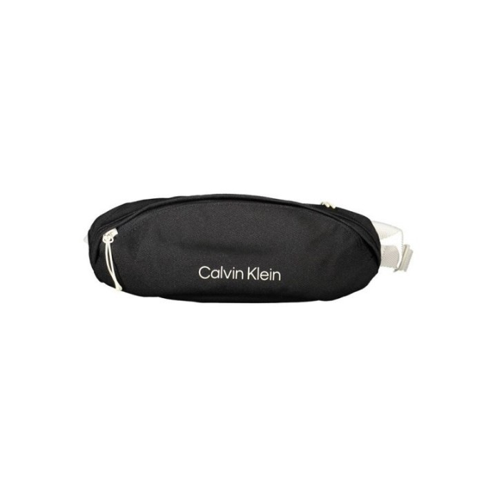 Riñonera negra de poliéster reciclado para hombre Calvin Klein vista frontal